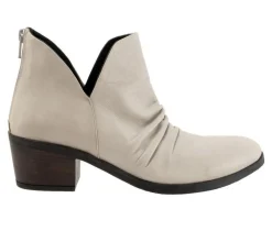 New Bueno Women's Cori Booties