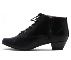 Chelsea Crew Women's Pyramid Lace Up Booties