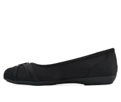 Hot Cliffs by White Mountain Women's Calming Flats