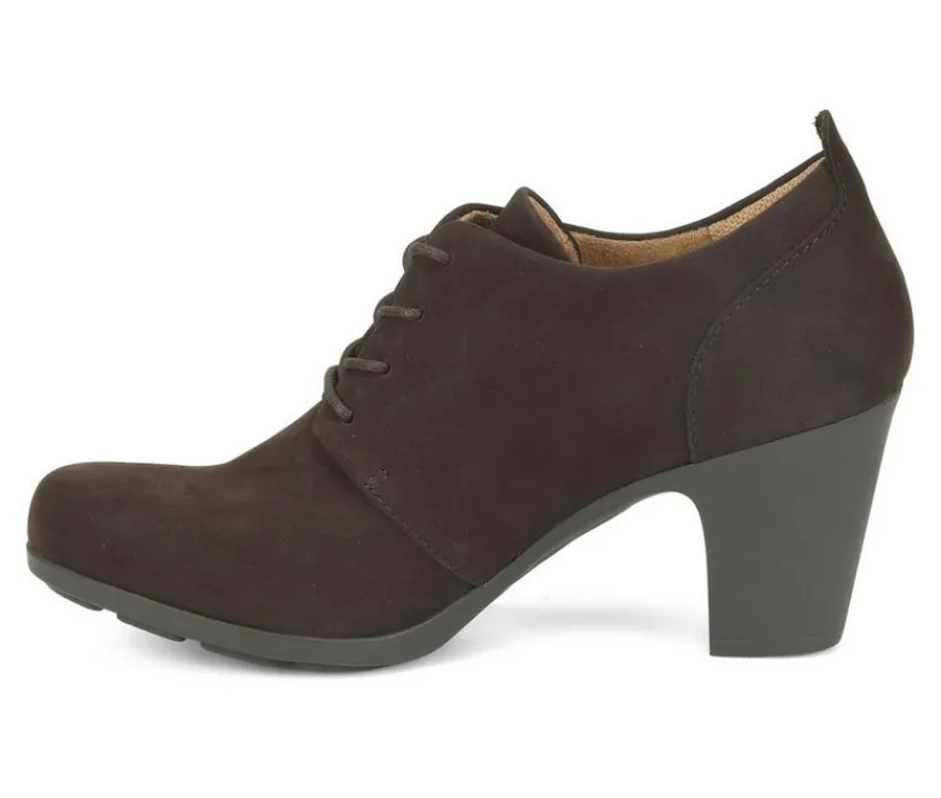 Comfortiva Women's Neacy Booties