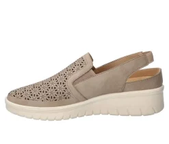 Easy Street Women's Petal Sneakers