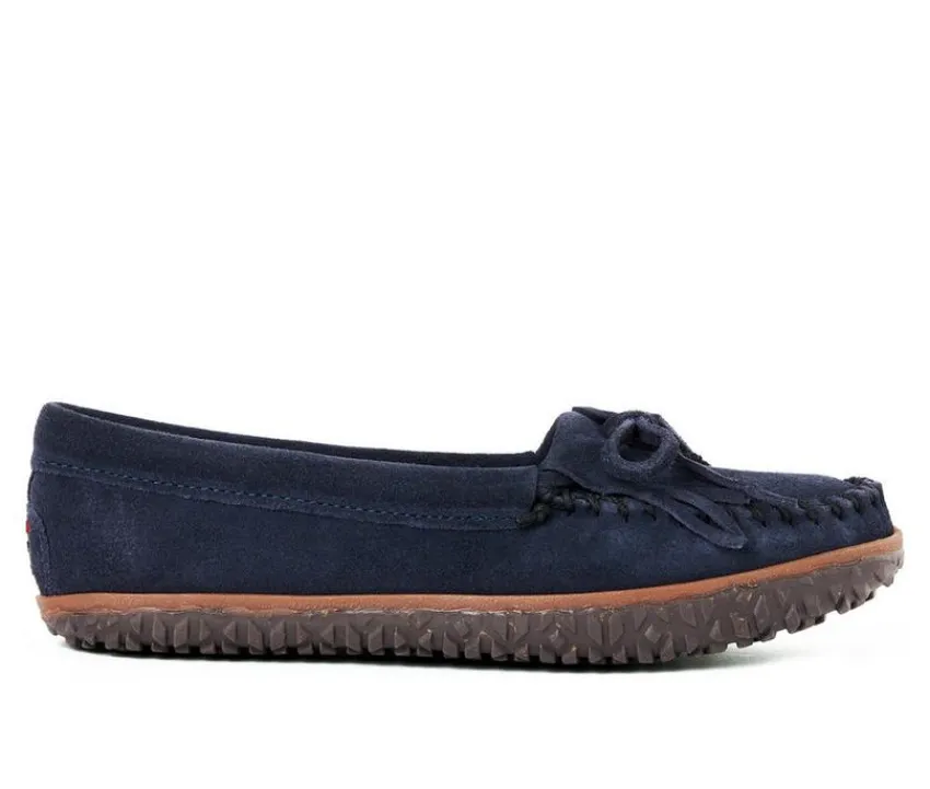 Sale Minnetonka Women's Kilty Tread Moccasins