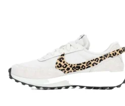 Outlet Nike Women's Waffle Debut Sneakers
