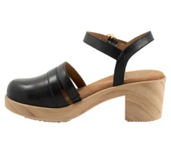 Clearance Softwalk Women's Fillmore Clogs