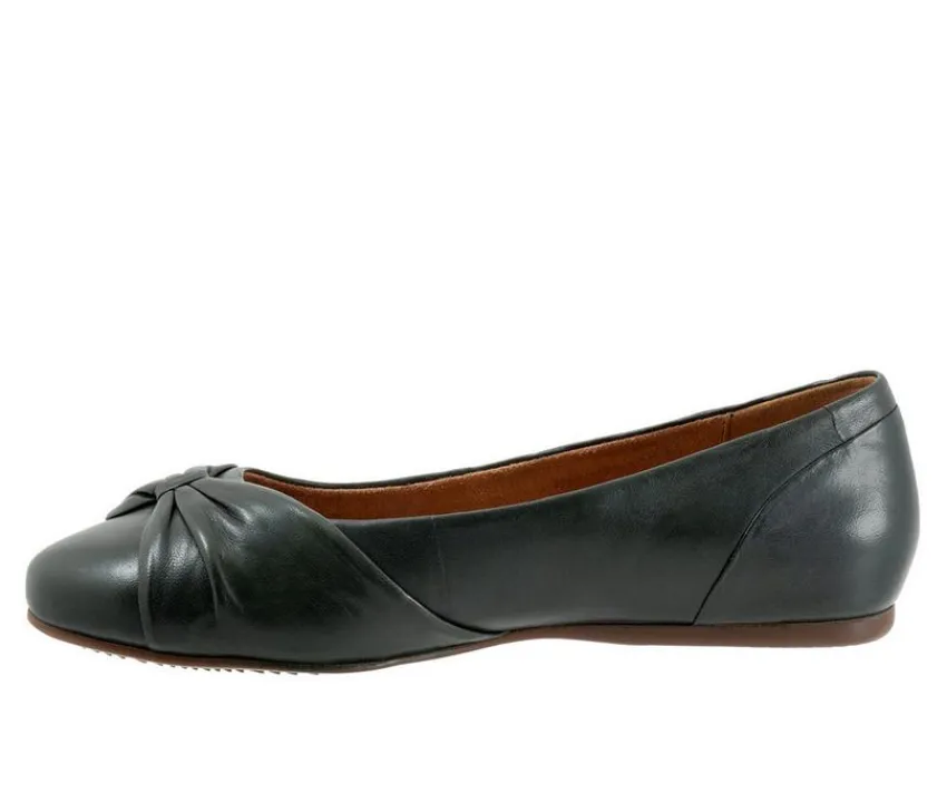 Clearance Softwalk Women's Sofia Flats