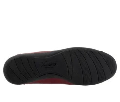 Clearance Trotters Women's Deanna Loafers