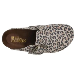 Hot White Mountain Women's Big Easy Clogs